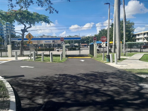 Image of newly resurfaced parking lot at Antonio Maceo Park