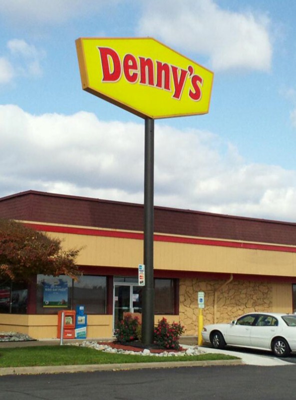 large freestanding Denny's sign